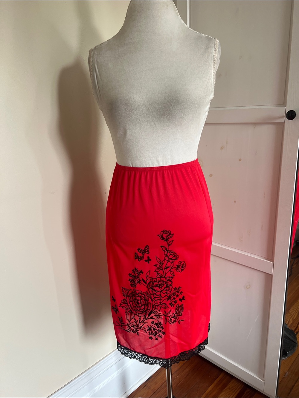 Vintage Red Nylon Lace Trim Half Slip Skirt Black Rose Butterfly Design Med